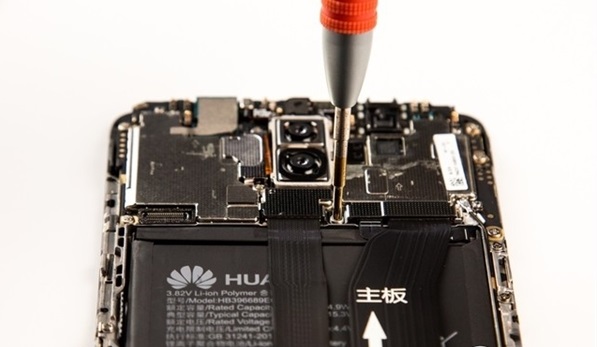 1482087953_huawei-mate-9-teardown-8.jpg