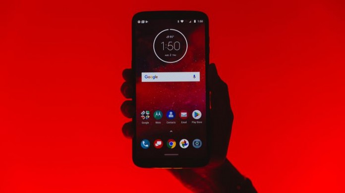 motorola-moto-z3-product-photos-2-696x391.jpg motorola-moto-z3-product-photos-2-696x391.jpg